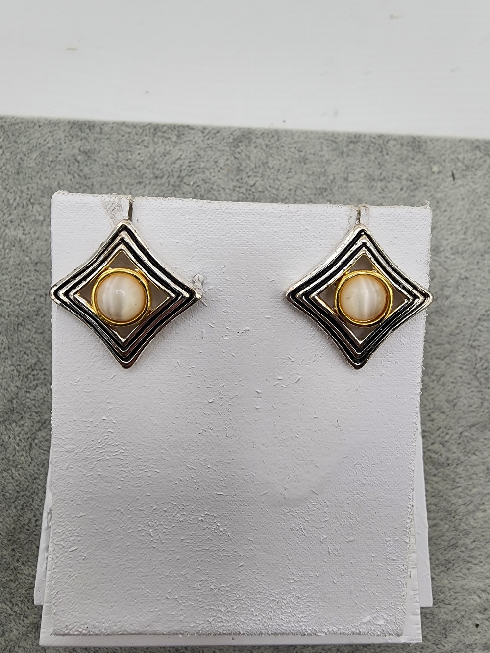 Classic Two-Tone Pearl Center Square Stud Earrings